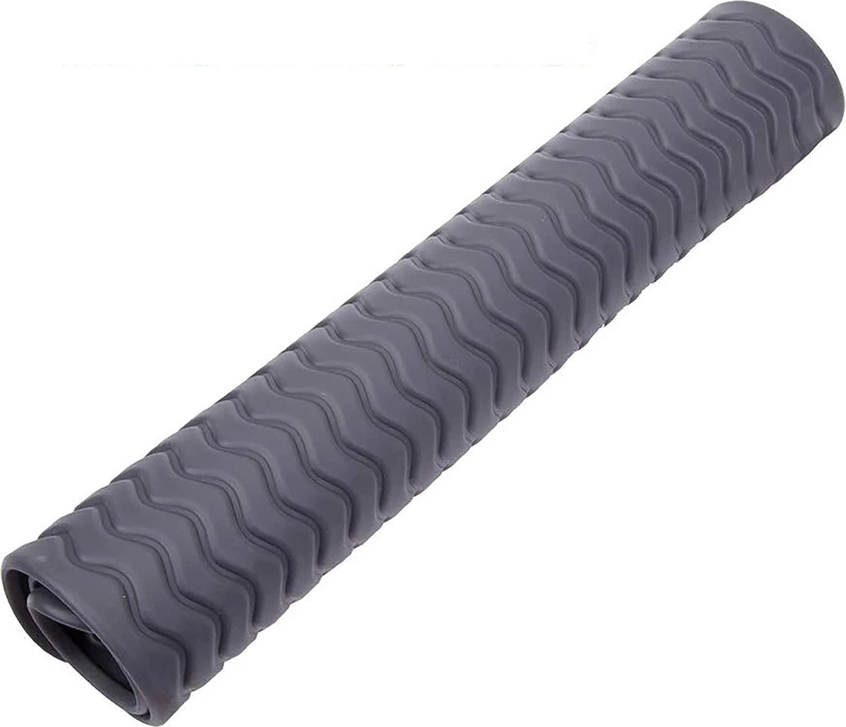 Merkloos Afdruipmat - Pannenonderzetter- Siliconen Mat - Zwart - 30 X 40 CM - Met Ophanggat - Hittebestendig 5 Merkloos Afdruipmat - Pannenonderzetter- Siliconen Mat - Zwart - 30 X 40 CM - Met Ophanggat - Hittebestendig - Afbeelding 3