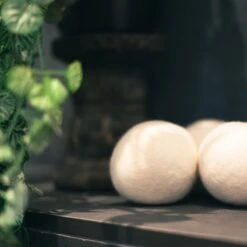 FAVE Drogerballen XL - 6 Stuks - Inclusief Opbergzakje - Wasbol - Wasballen - Doseerbol - Droogballen - Duurzaam 12 FAVE Drogerballen XL - 6 Stuks - Inclusief Opbergzakje - Wasbol - Wasballen - Doseerbol - Droogballen - Duurzaam -Dagelijkse Benodigdheden Winkel 1200x1200 2639