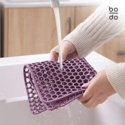 BODO Gootsteenmat Siliconen Donker Grijs - 30.5 X 30.5 Cm - Keuken Accessoires - Gootsteen Beschermer - Onderzetters Siliconen - Anti Kras - Gootsteen Accessoires 14 BODO Gootsteenmat Siliconen Donker Grijs - 30.5 X 30.5 Cm - Keuken Accessoires - Gootsteen Beschermer - Onderzetters Siliconen - Anti Kras - Gootsteen Accessoires -Dagelijkse Benodigdheden Winkel 1200x1200 276