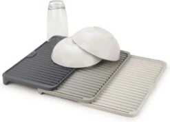 Joseph Joseph - Tier - Afdruipmat - Uitschuifbaar - Grijs 21 Joseph Joseph - Tier - Afdruipmat - Uitschuifbaar - Grijs -Dagelijkse Benodigdheden Winkel 1200x862 1