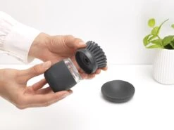 Brabantia Sink Side Afwasborstel - Met Zeepdispenser- Dark Grey 19 Brabantia Sink Side Afwasborstel - Met Zeepdispenser- Dark Grey -Dagelijkse Benodigdheden Winkel 1200x900 1